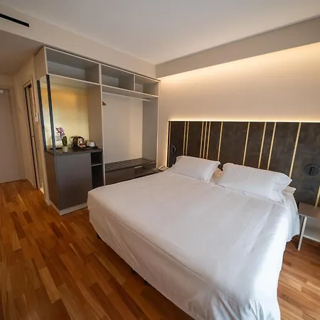 Hotel Plaza CTA